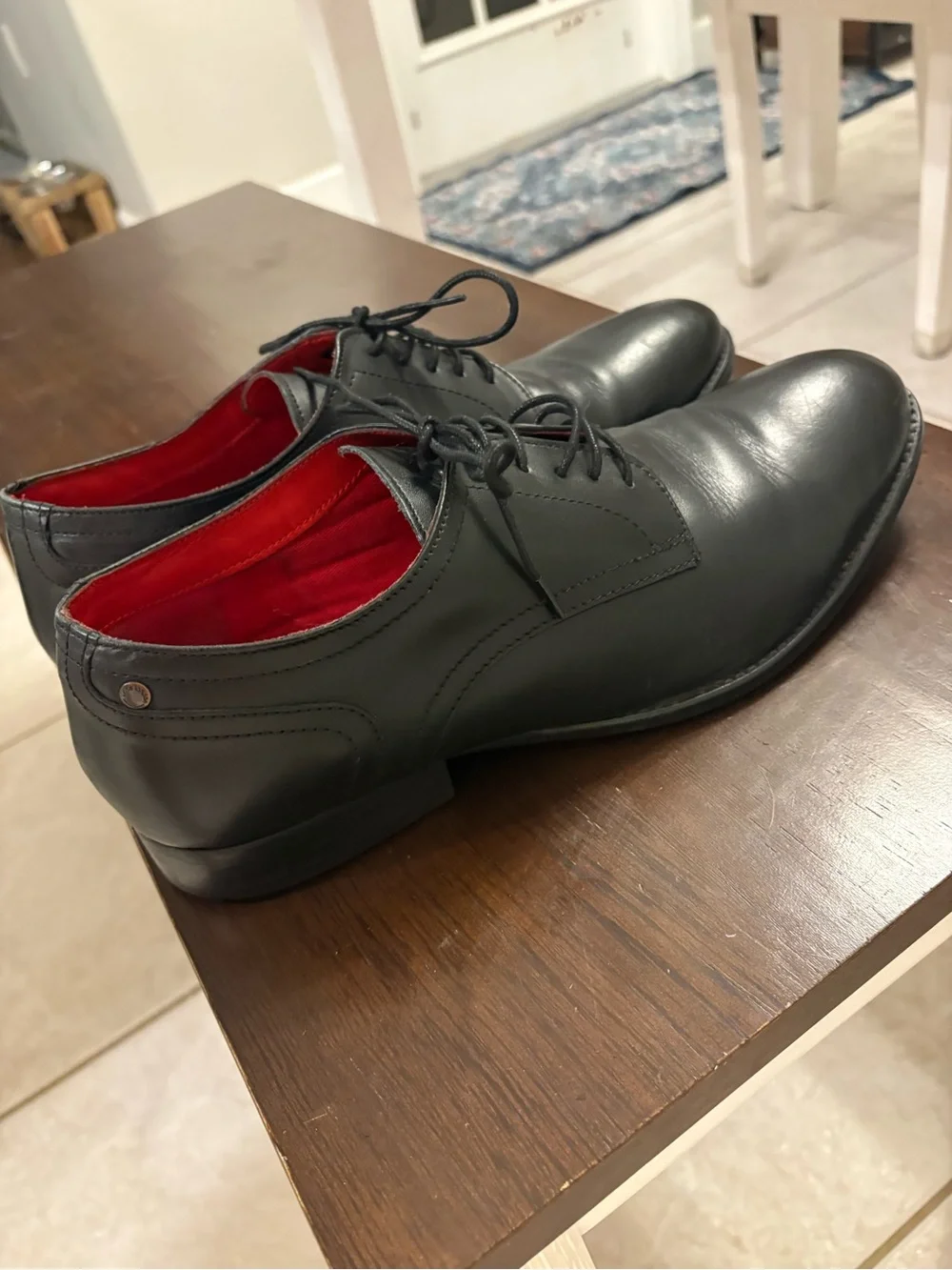Base London 10.5 Men’s Dress Shoes Red Lining